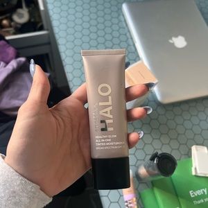 HALO HEALTHY GLOW ALL-IN-ONE TINTED MOISTURIZER BROAD SPECTRUM SPF 25